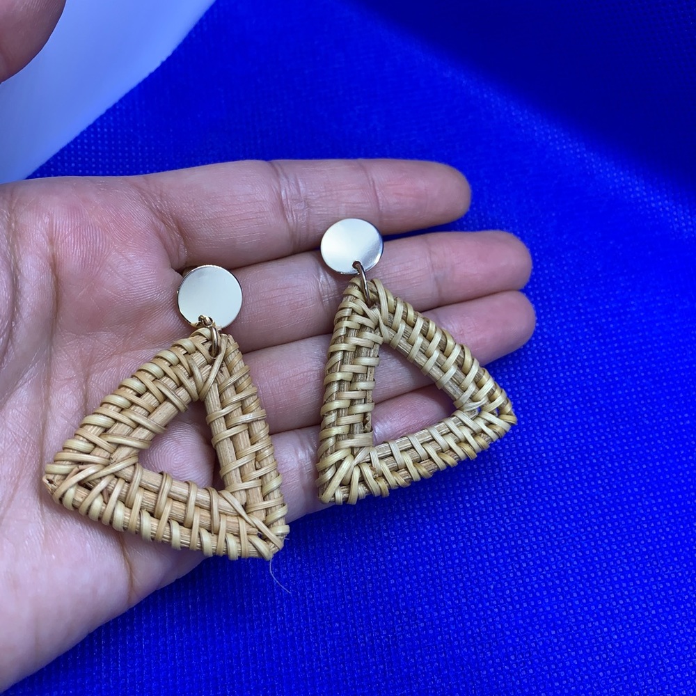 Women earrings